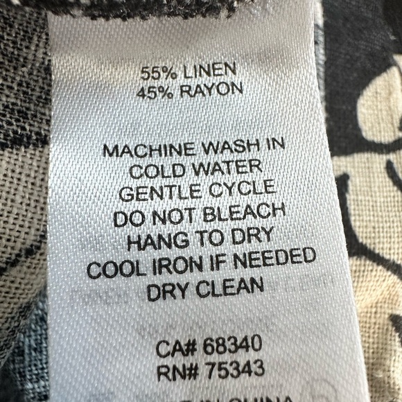 Rachel Zoe Black & Cream Floral Linen Blend Belted Romper Size 6 (1260) - Picture 17 of 17